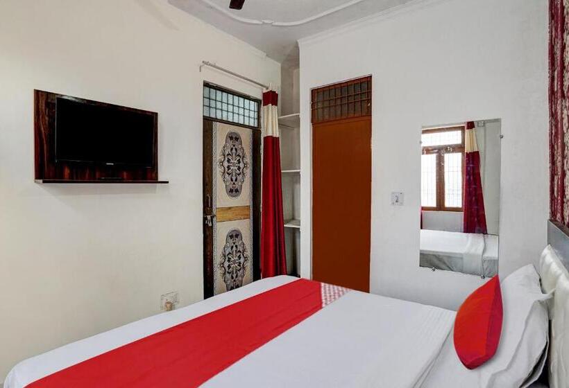 호텔 Flagship The Royal Guest House