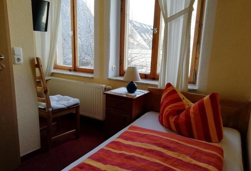 فندق Gaststätte & Pension Zum Türmer