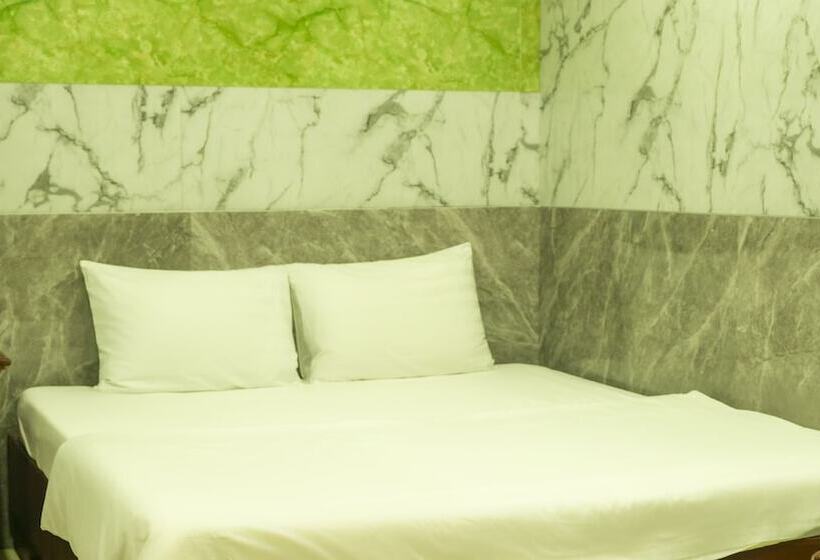 Hong Anh Hotel Night Market Phu Quoc