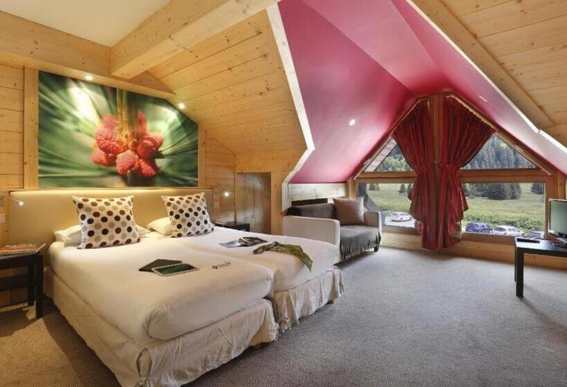 בית מלון כפרי Les Roches 1500