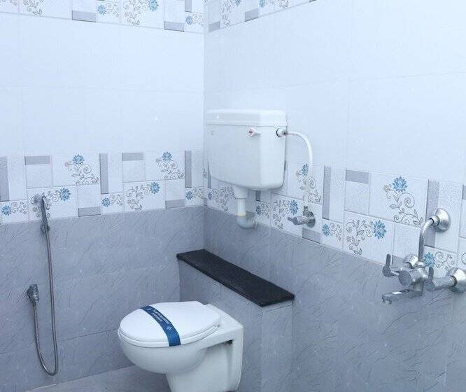 Отель Martine S Residency