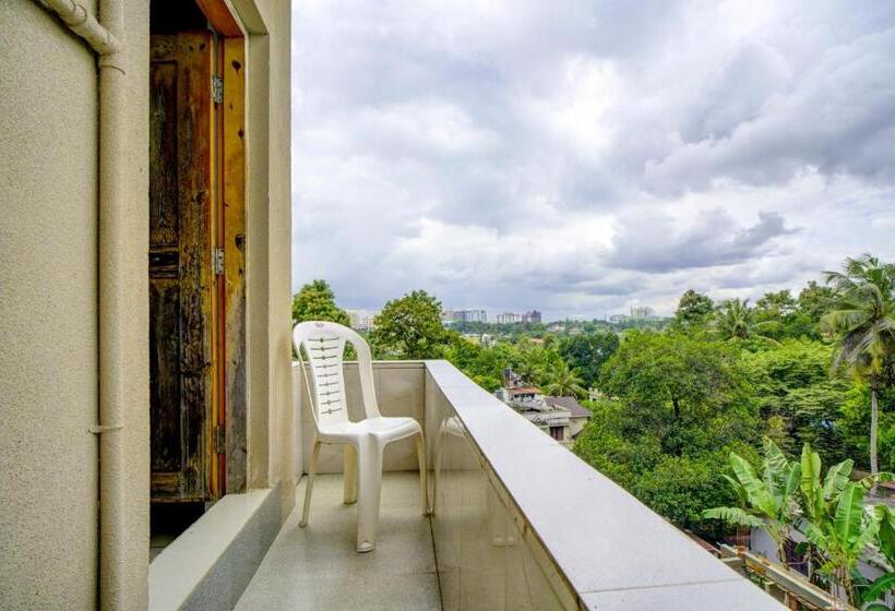 فندق O New Famy Home