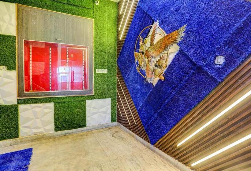 Отель Oyo Alaska