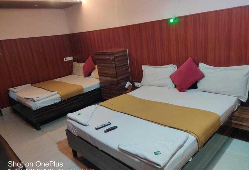 בית מלון כפרי Oyo Flagship Sea Land Lodging & Restuarant