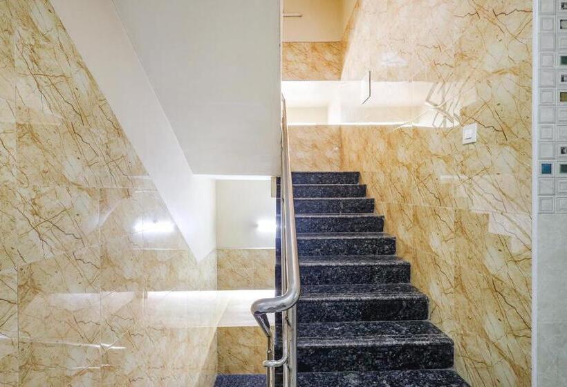 Отель Oyo Flagship Sree Vishnu Bhavan