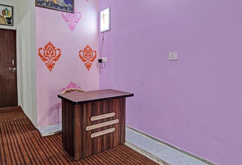 ホテル Oyo Kbs G Oyo