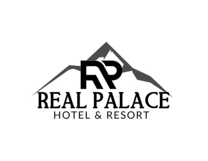 Отель Real Palace Churin