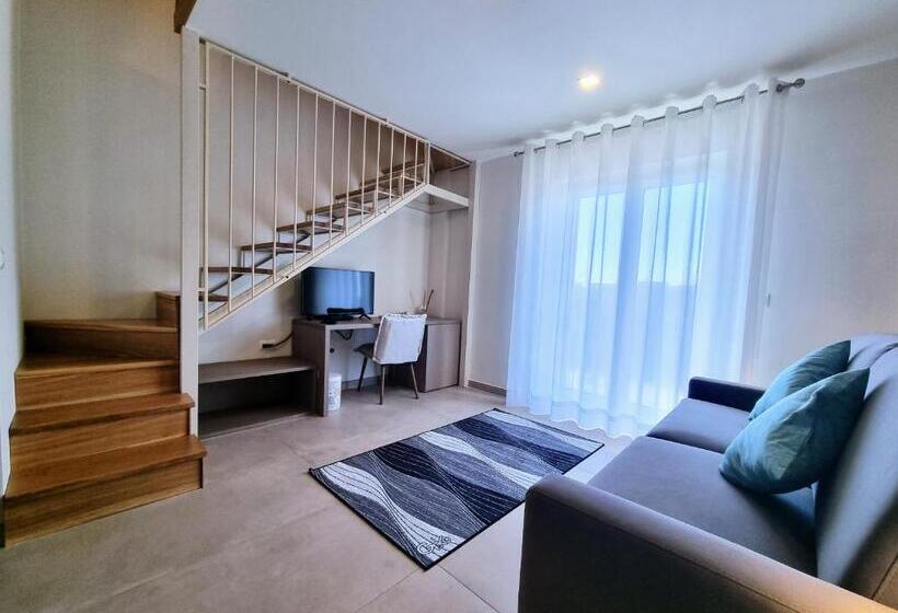 בית מלון כפרי Ro Agrimaison