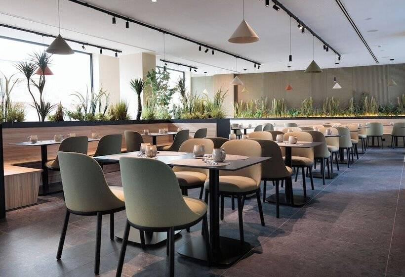 Отель Tembo Barcelona