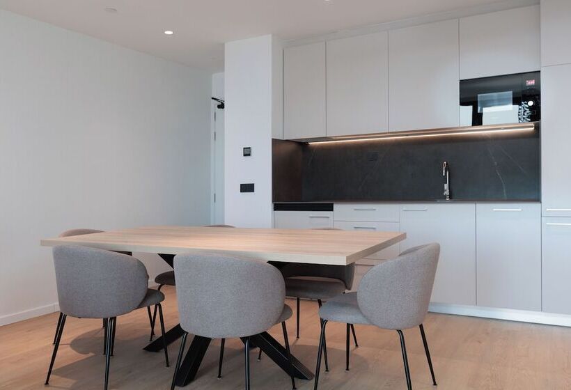 Отель Tembo Barcelona