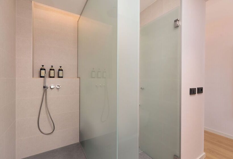 Отель Tembo Barcelona