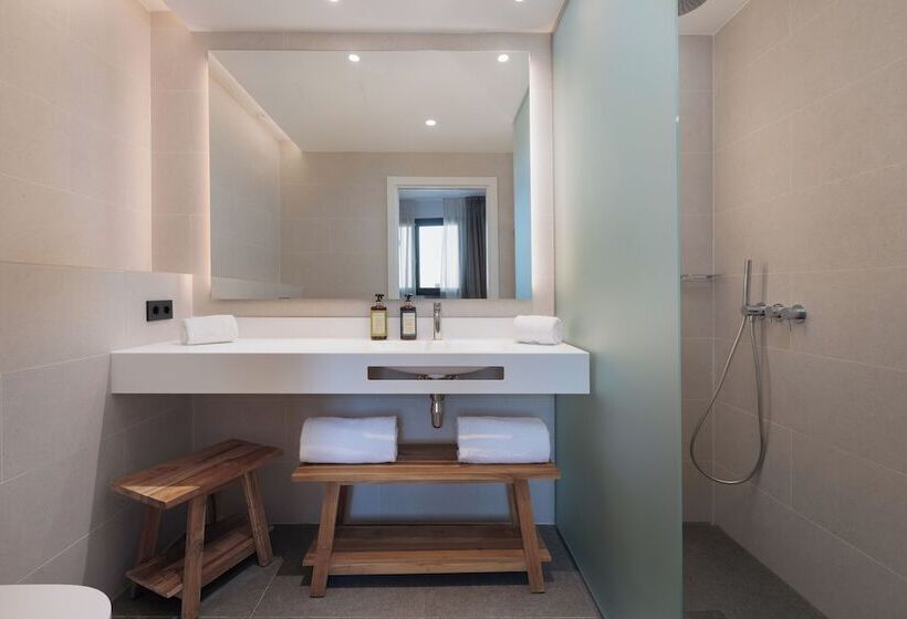 Отель Tembo Barcelona