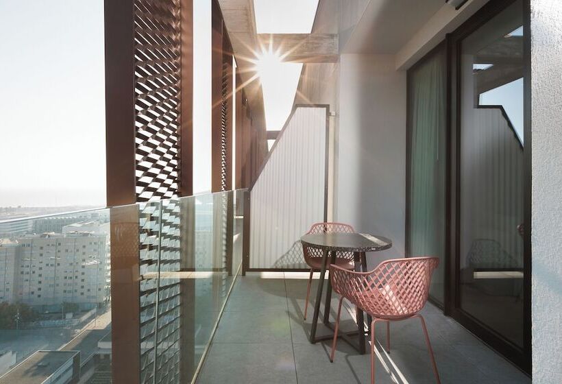 Отель Tembo Barcelona