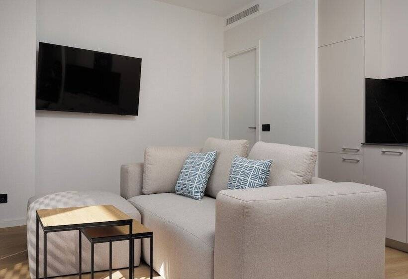 Отель Tembo Barcelona