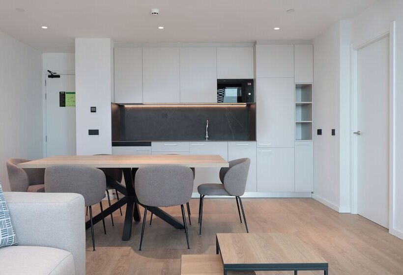 Отель Tembo Barcelona