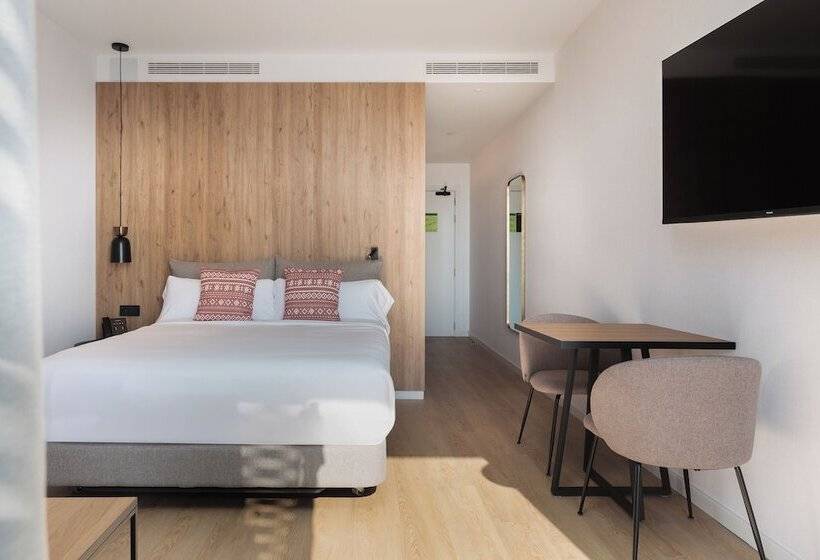 Отель Tembo Barcelona