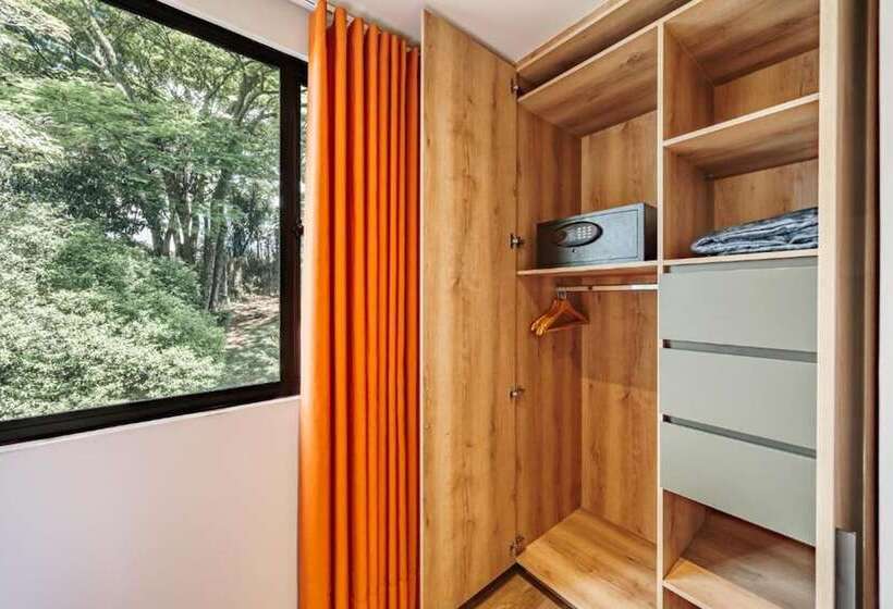 בית מלון כפרי The Somos Flats Central Poblado