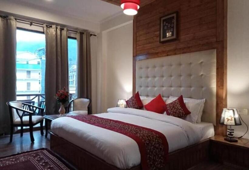 酒店 The Spruce Mansion