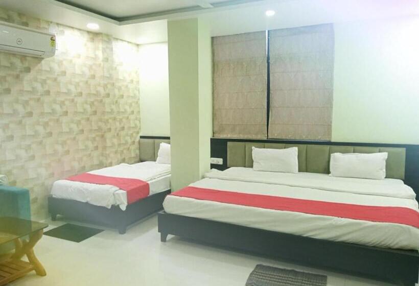 호텔 Collection O Hoshangabad