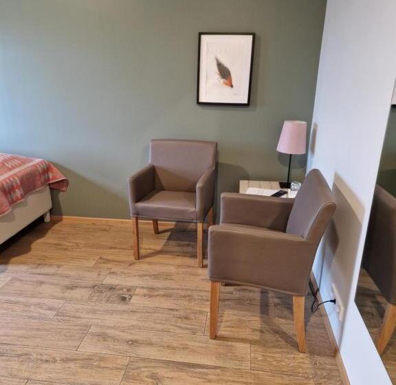 هتل West Ranga Lodge