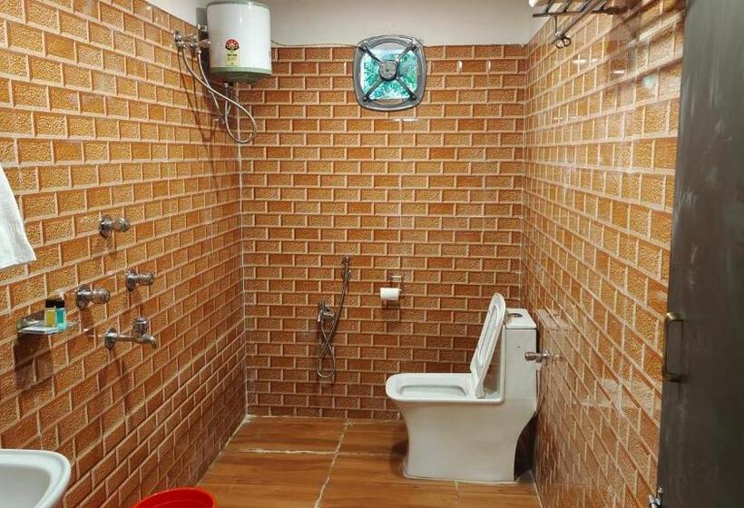 בית מלון כפרי Wild Dunes Konark