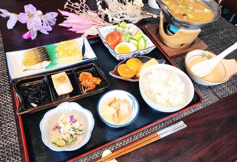 בית מלון כפרי Yufuin Monday 湯布院マンデー