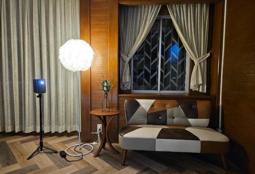 בית מלון כפרי Yufuin Monday 湯布院マンデー