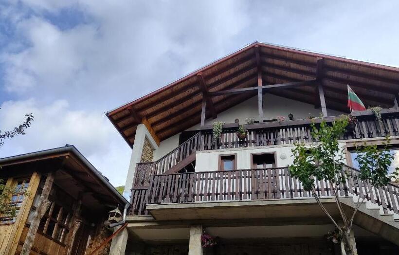 פנסיון музикалната къща