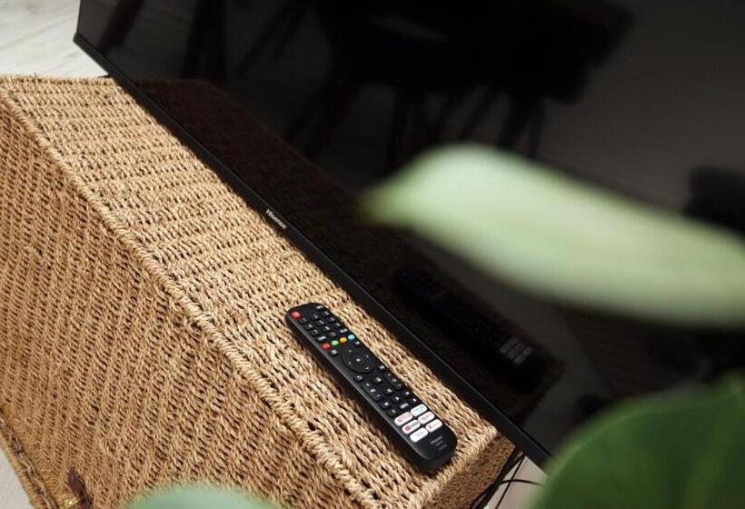 بنسيون 4 Br With Free On Street Parking