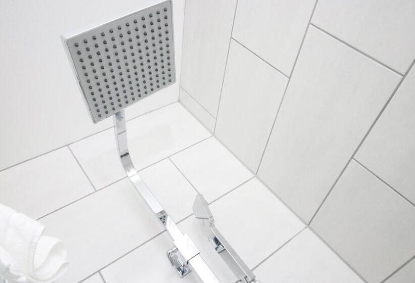 פנסיון 4br Modern House | Free Parking | Cohost Partners