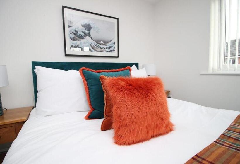 פנסיון 4br Modern House | Free Parking | Cohost Partners