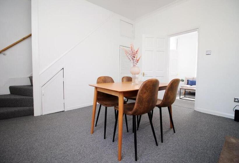 膳宿费 Bristol Street | Cohost Partners