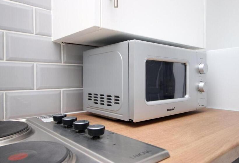 膳宿费 Bristol Street | Cohost Partners