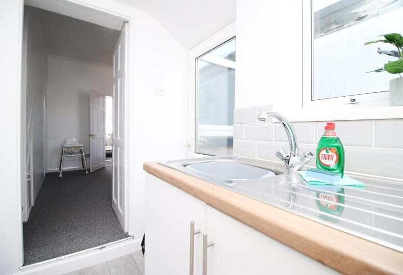 膳宿费 Bristol Street | Cohost Partners