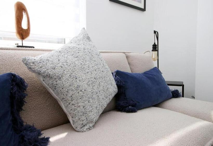 膳宿费 Bristol Street | Cohost Partners