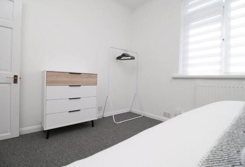 膳宿费 Bristol Street | Cohost Partners