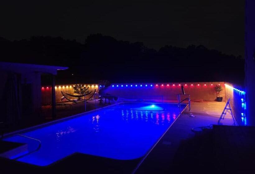 بنسيون Deer Run Estate Llc