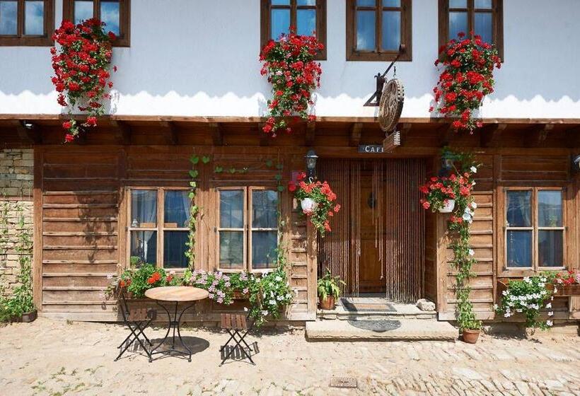 פנסיון Guest House Dimcho Kehaia S Cafe