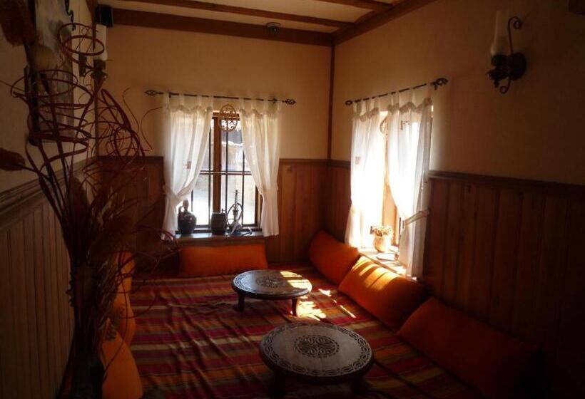 بنسيون Guest House Dimcho Kehaia S Cafe
