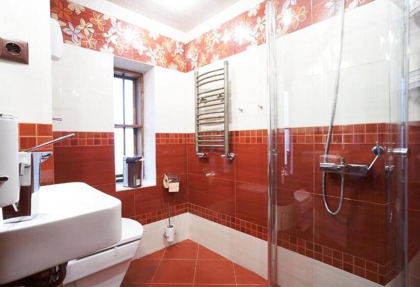 פנסיון Guest House Dimcho Kehaia S Cafe