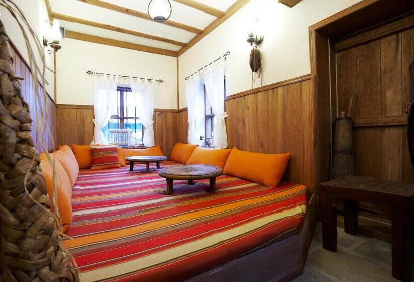 بنسيون Guest House Dimcho Kehaia S Cafe