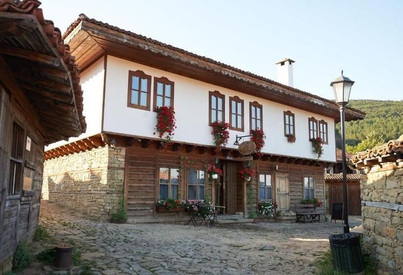 פנסיון Guest House Dimcho Kehaia S Cafe