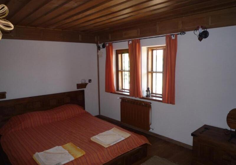 פנסיון Guest House Dimcho Kehaia S Cafe