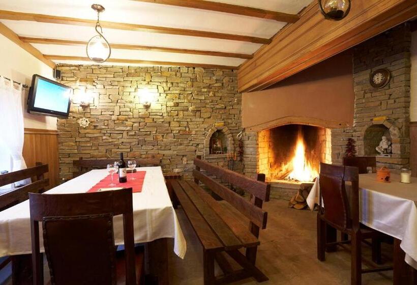 פנסיון Guest House Dimcho Kehaia S Cafe