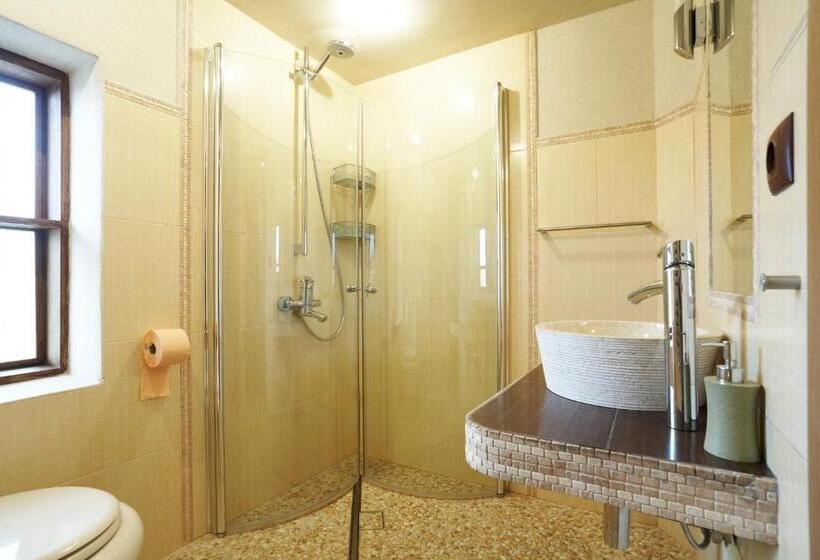 פנסיון Guest House Dimcho Kehaia S Cafe