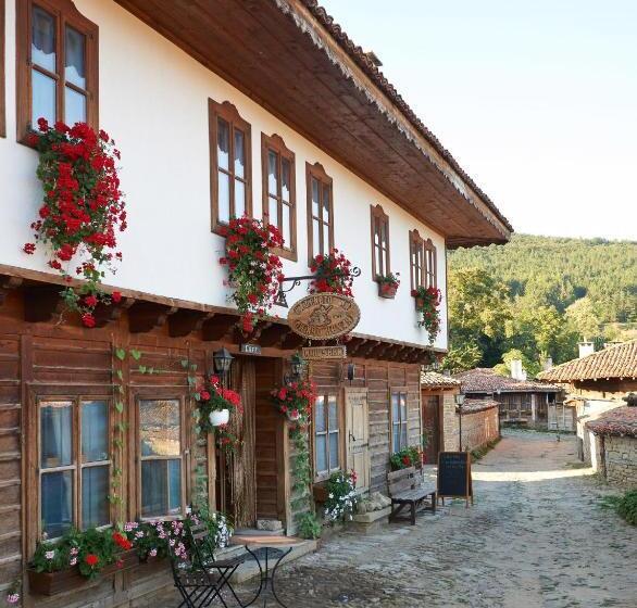 פנסיון Guest House Dimcho Kehaia S Cafe