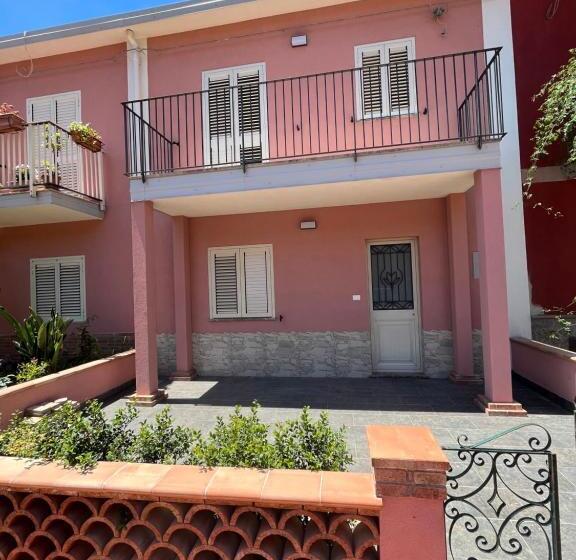 بنسيون La Ginestra