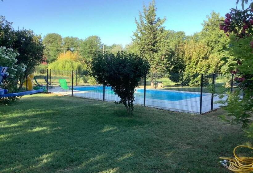 פנסיון La Maison Du Bonheur