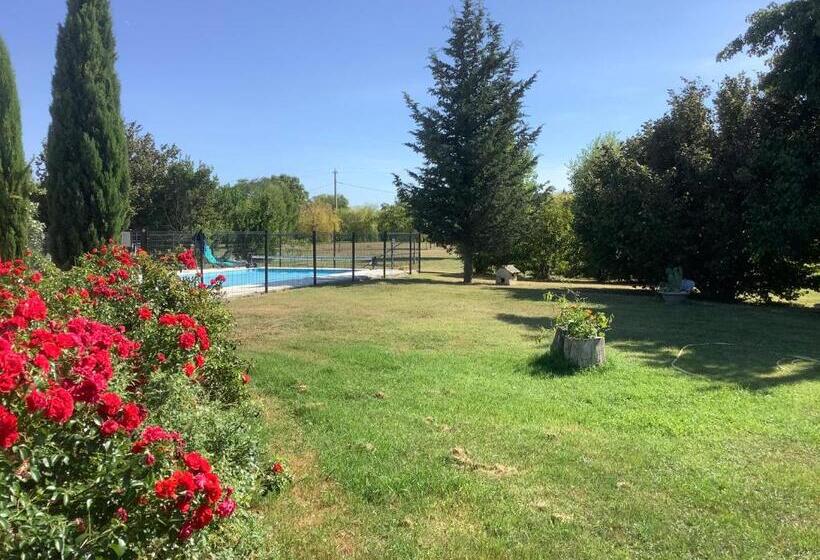 פנסיון La Maison Du Bonheur