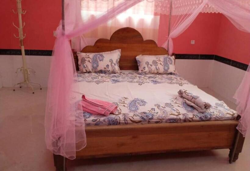 بنسيون Mkoani Guest House